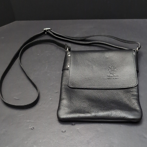 Vera Pelle Handbags - Vera Pelle Italy Women's Small Black Leather Crossbody Bag.